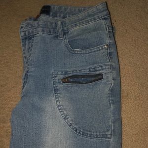 Women’s capris